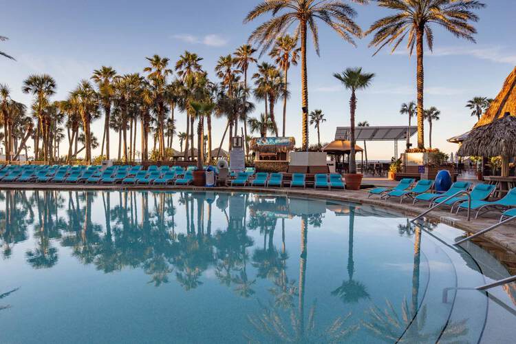 Holiday Inn Resort Panama City Beach Main Pool 01 